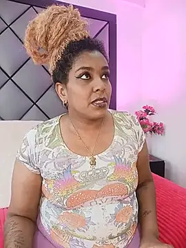 ELLA KELLY online show from June 17, 11:53 am