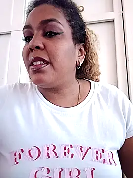 ELLA KELLY online show from March 10, 11:58 am