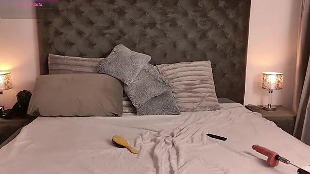 KrisNoir online show from March 11, 9:58 am