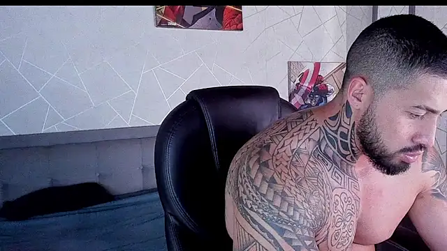 Cristian Walker online show from February 25, 11:43 am