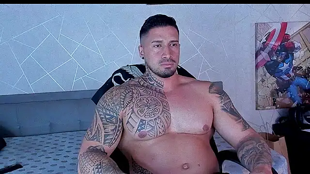 Snapshot of Cristian_Walker chatting on June 22, 11:29 am Cristian Walker online show from June 22, 11:29 am