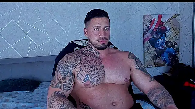 Snapshot of Cristian_Walker chatting on June 11, 10:18 pm Cristian Walker online show from June 11, 10:18 pm