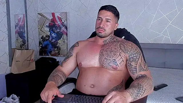 Snapshot of Cristian_Walker chatting on July 6, 12:17 am Cristian Walker online show from July 6, 12:17 am