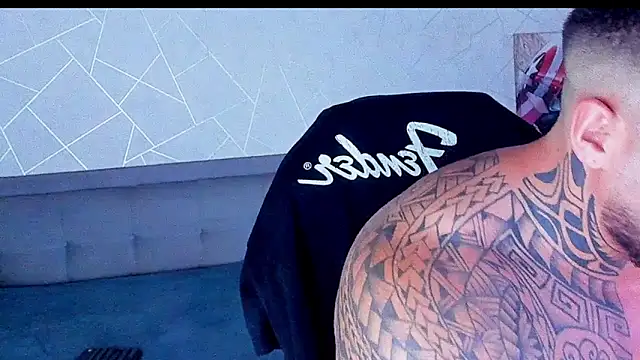 Cristian Walker online show from April 16, 11:22 am