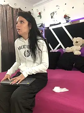 1lovelygirls online show from October 30, 12:14 pm