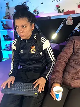 1lovelygirls online show from November 10, 12:10 pm