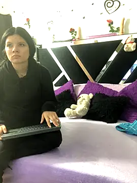 Snapshot of 1lovelygirls chatting on October 3, 12:06 pm 1lovelygirls online show from October 3, 12:06 pm