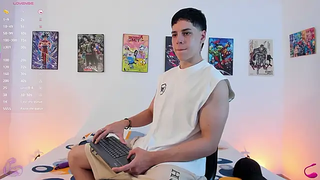 jonathanjoestar  online show from March 14, 9:43 pm