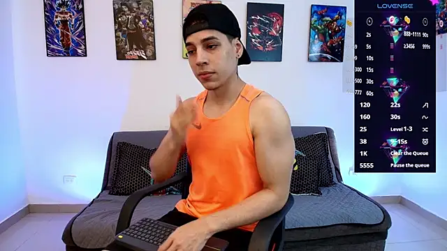 Snapshot of jonathanjoestar_ chatting on June 4, 9:19 pm jonathanjoestar online show from June 4, 9:19 pm