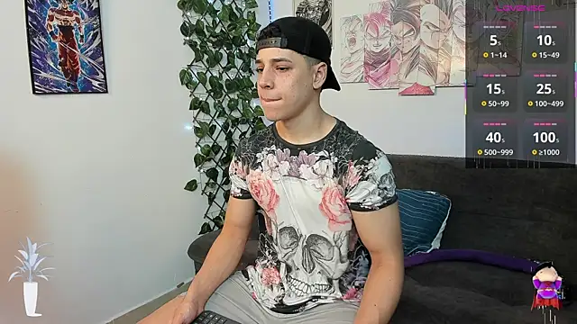 Snapshot of jonathanjoestar_ chatting on March 5, 10:32 pm jonathanjoestar online show from March 5, 10:32 pm