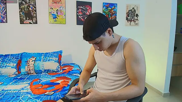 jonathanjoestar  online show from April 10, 9:33 pm