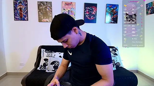 jonathanjoestar  online show from May 19, 9:00 pm