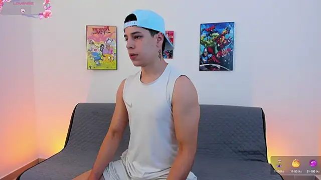 Snapshot of jonathanjoestar_ chatting on October 3, 9:16 pm jonathanjoestar online show from October 3, 9:16 pm