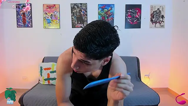 Snapshot of jonathanjoestar_ chatting on November 18, 10:13 pm jonathanjoestar online show from November 18, 10:13 pm