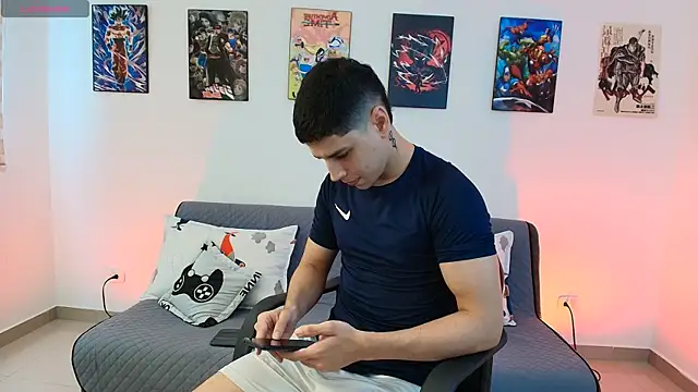 jonathanjoestar  online show from April 14, 8:47 pm