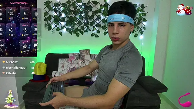 Snapshot of jonathanjoestar_ chatting on December 30, 12:43 am jonathanjoestar online show from December 30, 12:43 am