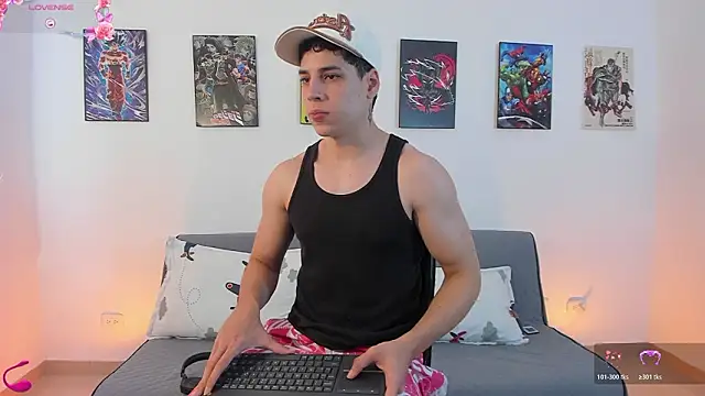 jonathanjoestar  online show from February 10, 9:36 pm