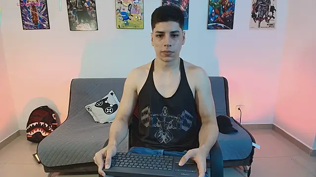 jonathanjoestar  online show from April 13, 11:42 pm