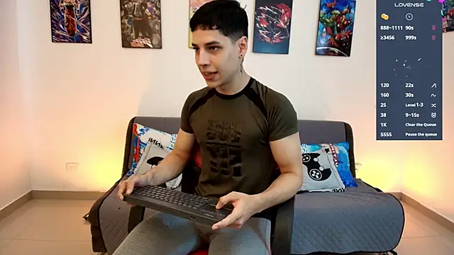 Snapshot of jonathanjoestar_ chatting on June 18, 9:20 pm jonathanjoestar online show from June 18, 9:20 pm