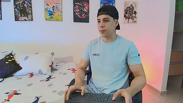 jonathanjoestar  online show from April 8, 8:54 pm