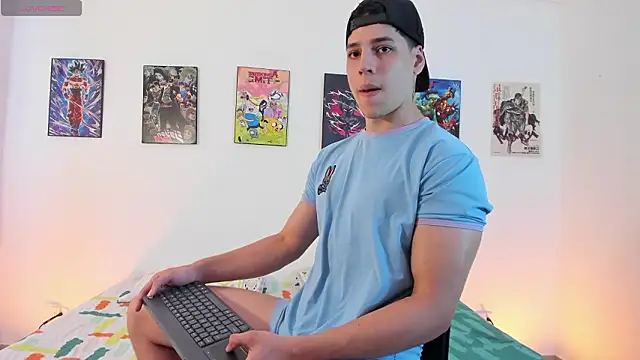 jonathanjoestar  online show from March 24, 9:04 pm