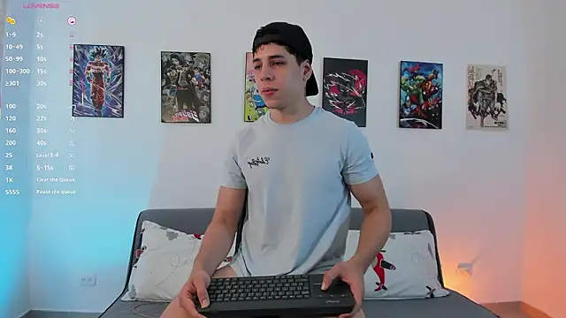 jonathanjoestar  online show from February 14, 9:04 pm