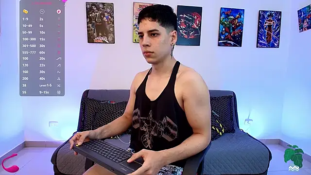 Snapshot of jonathanjoestar_ chatting on July 3, 7:53 pm jonathanjoestar online show from July 3, 7:53 pm