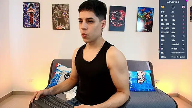 Snapshot of jonathanjoestar_ chatting on June 17, 9:25 pm jonathanjoestar online show from June 17, 9:25 pm