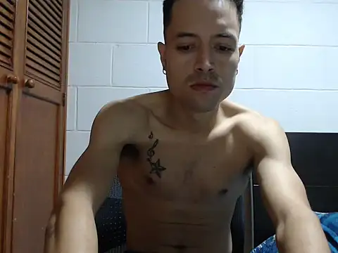 dimitriquiet05 online show from February 14, 8:25 am