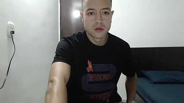 dimitriquiet05 online show from January 5, 2:17 am