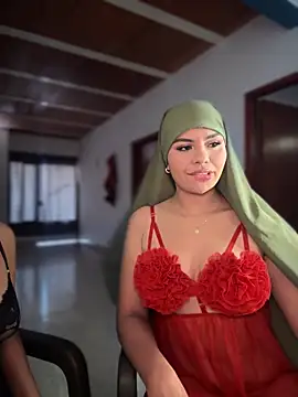 Snapshot of lalilamassu1 chatting on November 16, 6:56 pm lalilamassu1 online show from November 16, 6:56 pm