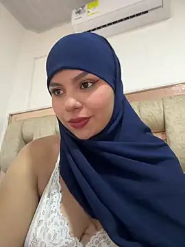 lalilamassu1 online show from March 4, 4:27 am