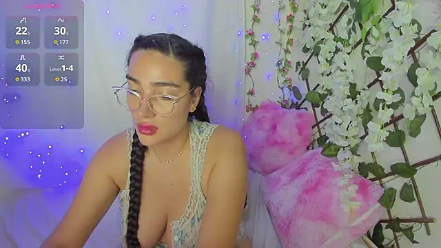 zara41 online show from March 6, 8:15 pm