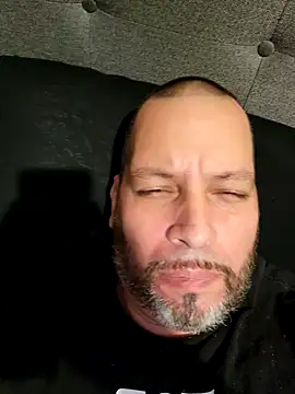 Just2much online show from December 1, 1:23 pm