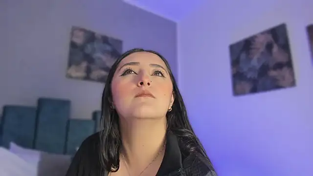 Snapshot of Kathia_Morelli chatting on June 15, 12:49 pm Kathia Morelli online show from June 15, 12:49 pm