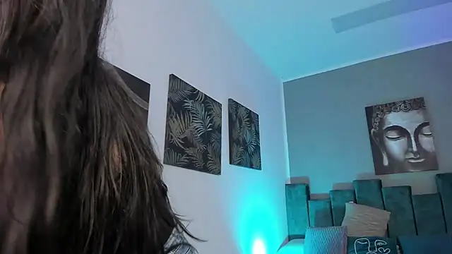 Kathia Morelli online show from September 22, 12:00 pm