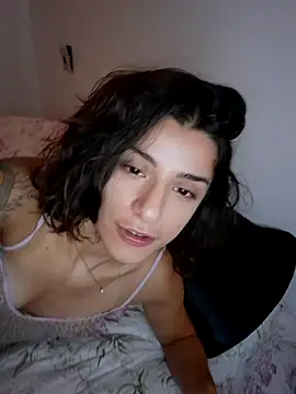 Snapshot of HelliRosa chatting on February 15, 11:36 pm HelliRosa online show from February 15, 11:36 pm
