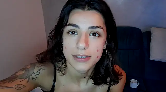 Snapshot of HelliRosa chatting on January 26, 8:45 pm HelliRosa online show from January 26, 8:45 pm