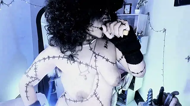 Snapshot of kuromi69 chatting on February 28, 6:35 am kuromi69 online show from February 28, 6:35 am