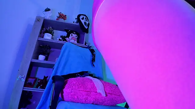 Snapshot of kuromi69 chatting on June 26, 5:24 am kuromi69 online show from June 26, 5:24 am