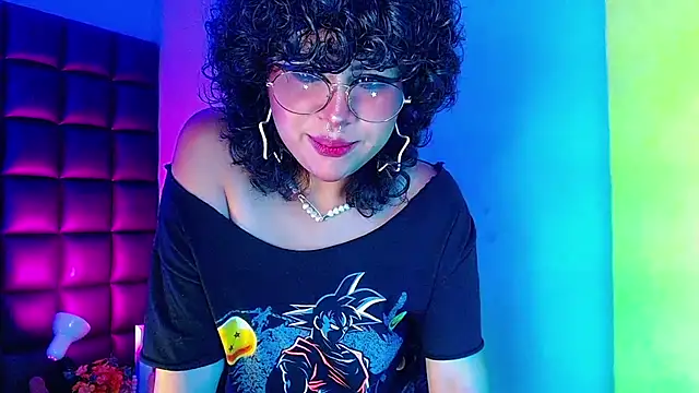 kuromi69 online show from March 12, 8:30 am