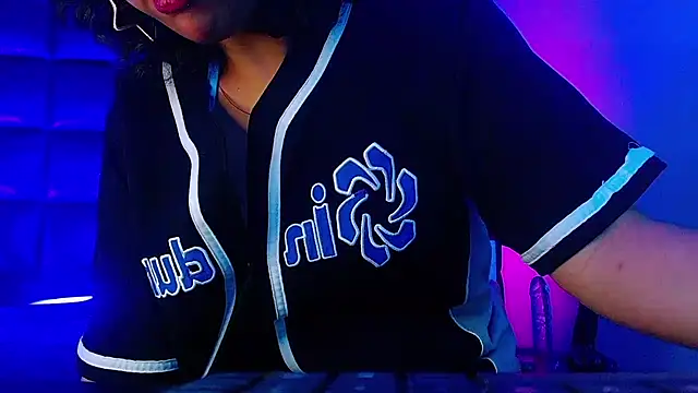 kuromi69 online show from March 11, 10:51 am