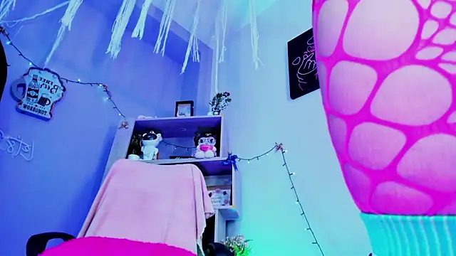 kuromi69 online show from March 27, 8:26 am