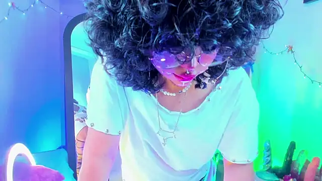 Snapshot of kuromi69 chatting on January 7, 8:30 am kuromi69 online show from January 7, 8:30 am