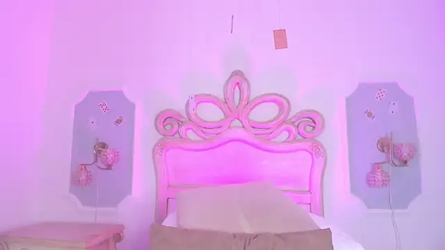 Sara  Williams online show from January 11, 3:57 am