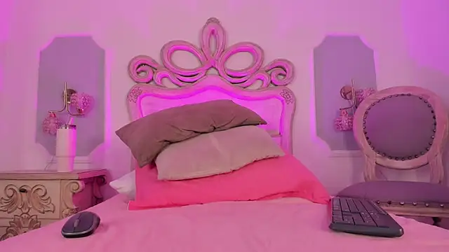 Sara  Williams online show from November 10, 3:44 am