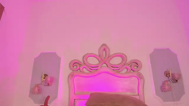 Sara  Williams online show from November 28, 3:50 am