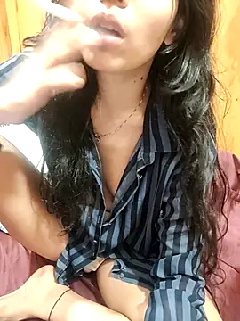 Angel Anamika online show from May 21, 8:50 pm