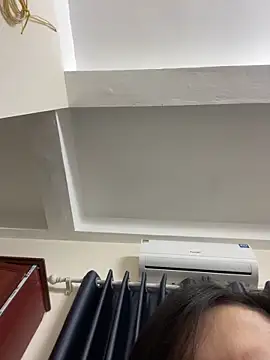 Snapshot of Louis_Baby chatting on February 27, 12:23 pm Louis Baby online show from February 27, 12:23 pm