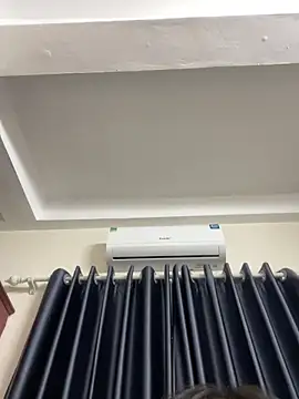 Snapshot of Louis_Baby chatting on March 3, 10:38 am Louis Baby online show from March 3, 10:38 am